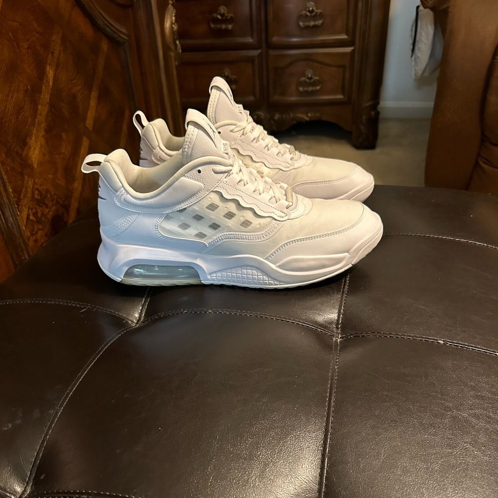 Men’s Shoes. New
